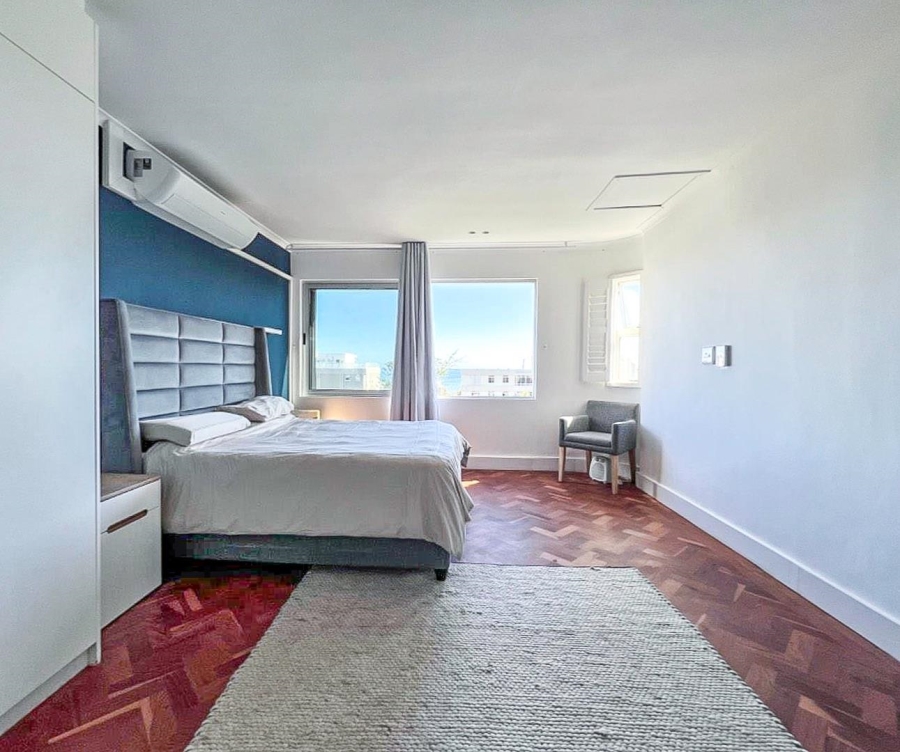 2 Bedroom Property for Sale in Sea Point Western Cape